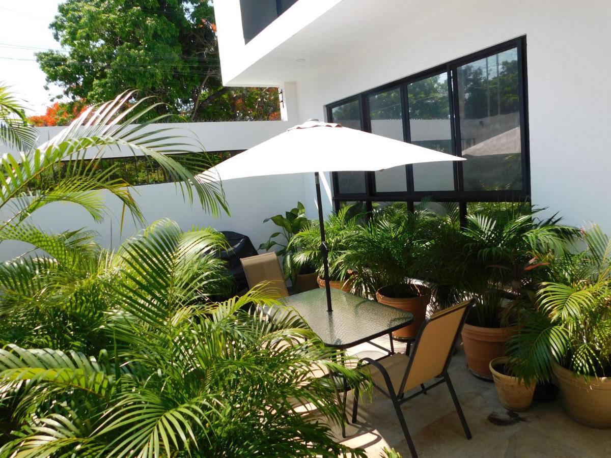 Ferienwohnung Oasis Urban Retreat Cancún Exterior foto