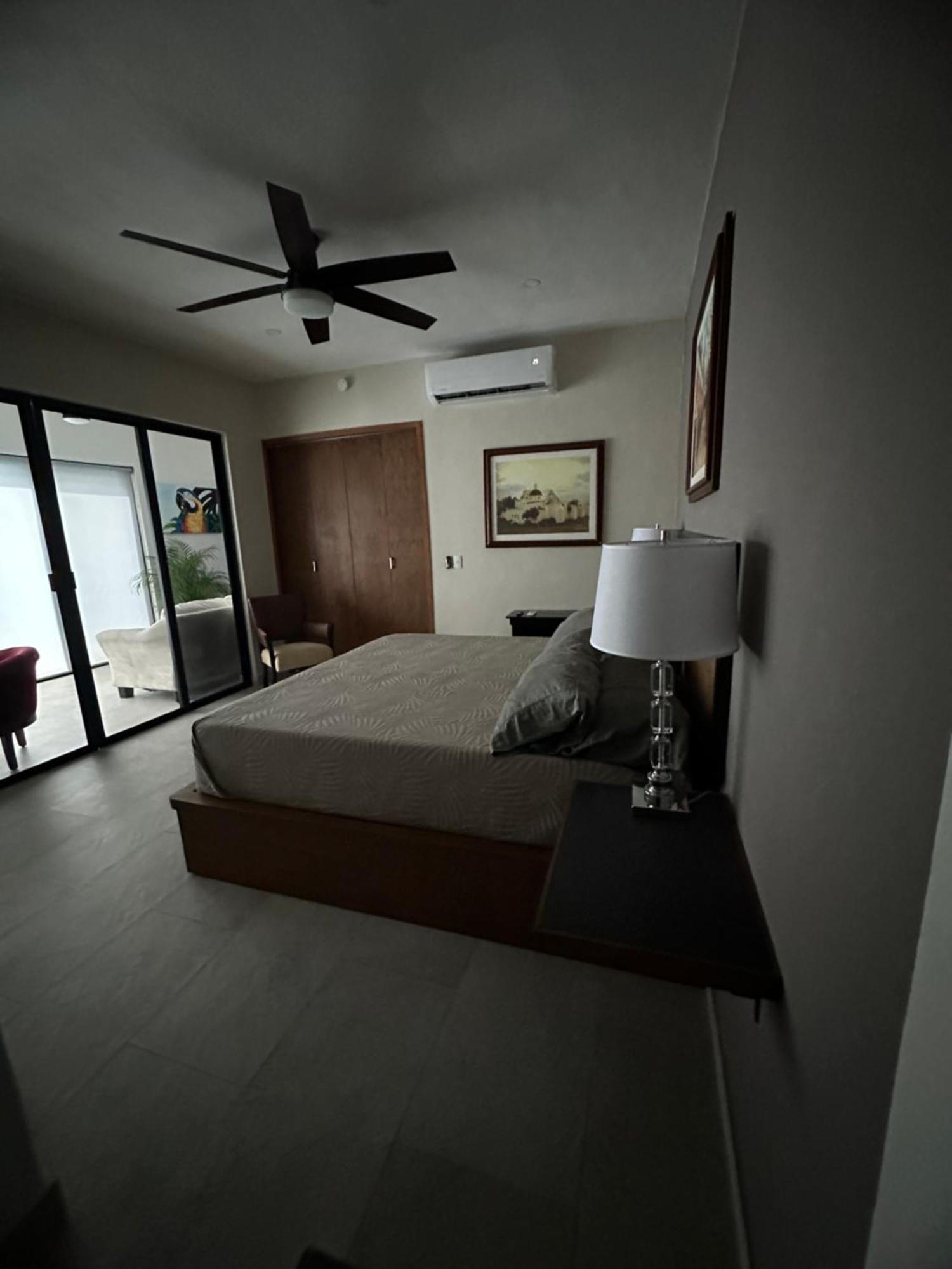 Ferienwohnung Oasis Urban Retreat Cancún Exterior foto